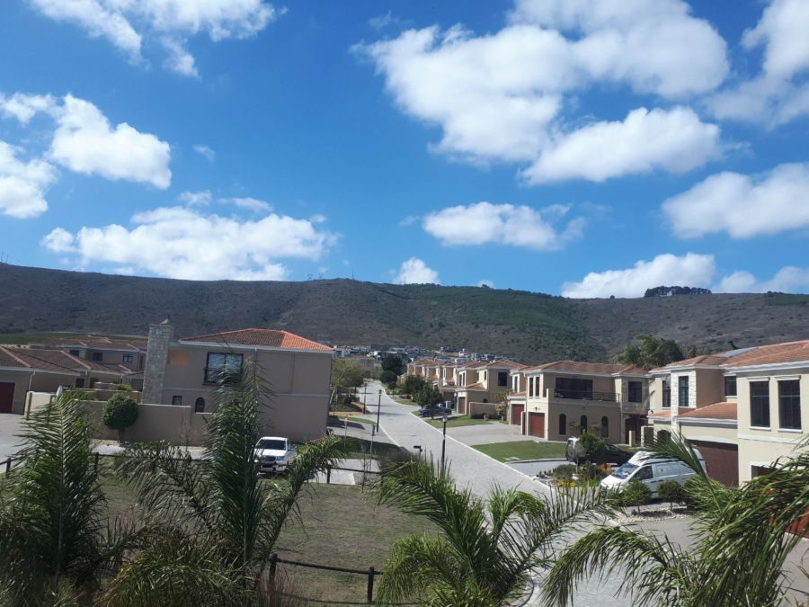 To Let 3 Bedroom Property for Rent in Plattekloof Western Cape